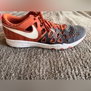 Texas Longhorn Nike shoes